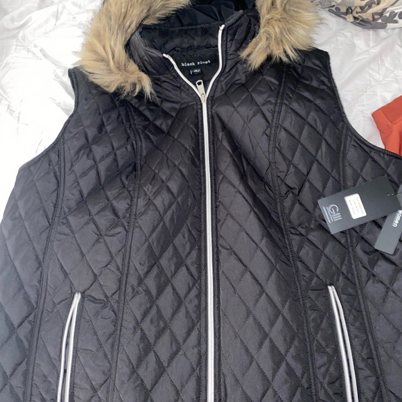 Clothes - most plus size but will fit anyone XL and up! - Picture 12 of 13